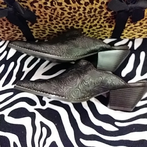 Brown Mules - Picture 5 of 6